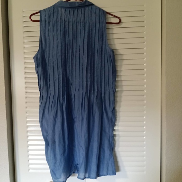 Twelve By Twelve Sleeveless Pleated Button-up Top - Picture 2 of 8